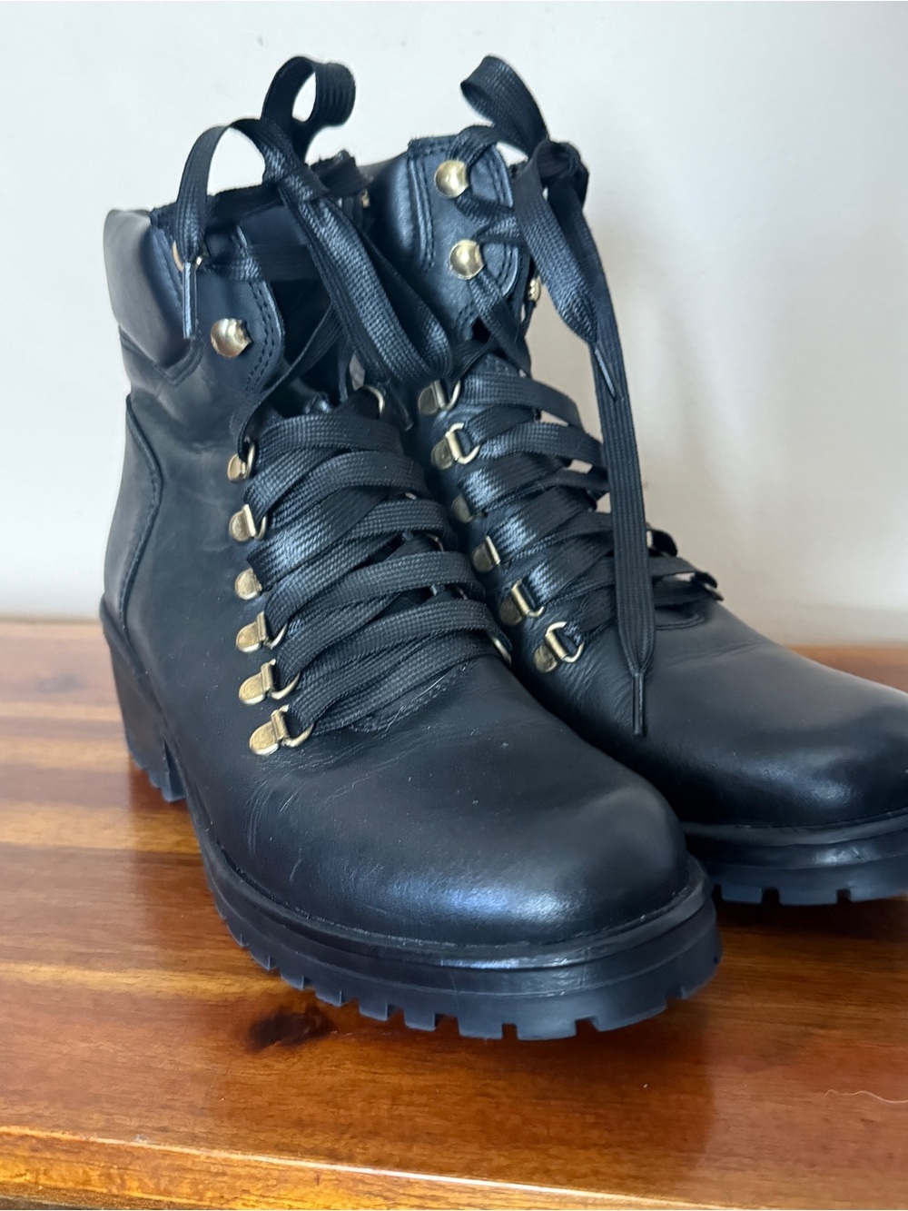 Steve Madden Galway Black Leather Combat Hiking Boots Size 8 Back to School - Picture 11 of 15